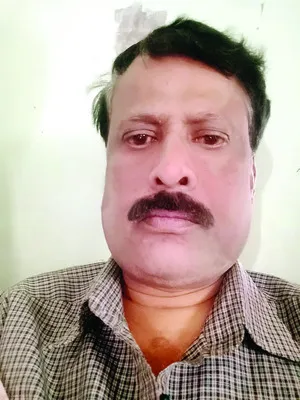 జెడ్పీ ఉద్యోగి ఆకస్మిక మృతి