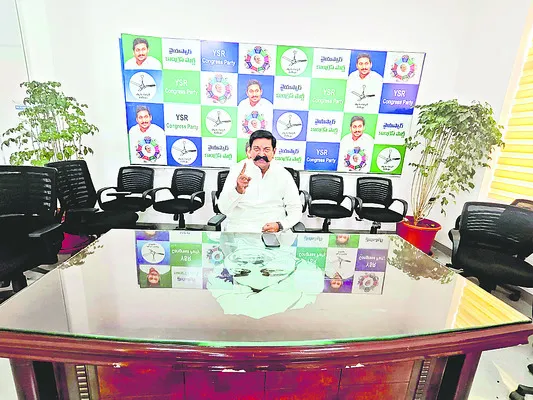 చంద్రబాబువి కక్షపూరిత రాజకీయాలు