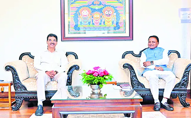 గవర్నర్‌తో ముఖ్యమంత్రి సమావేశం 