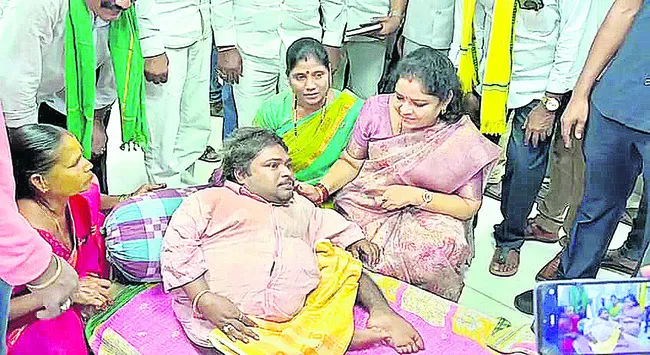 మంత్రి మాట కాలేదు.. ఆ సంతకం చెల్లలేదు! 
