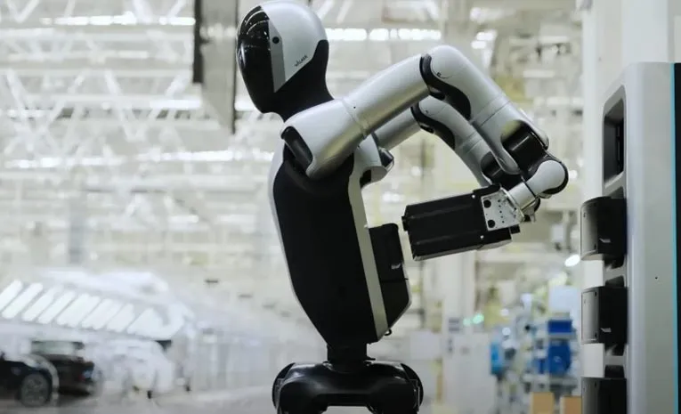 Walker S2: Humanoid Robot Capable of Autonomous Battery Swapping