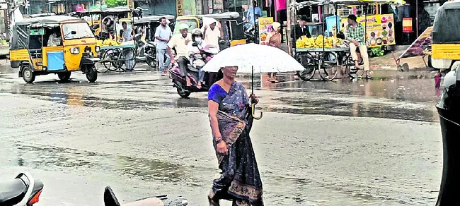 తేలికపాటి నుంచి భారీ వర్షం
