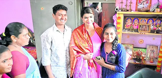నేను సైతం ద్వారా మహిళకు ఇంటి నిర్మాణం