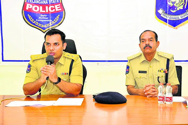 నూతన కానిస్టేబుళ్లకు శిక్షణ
