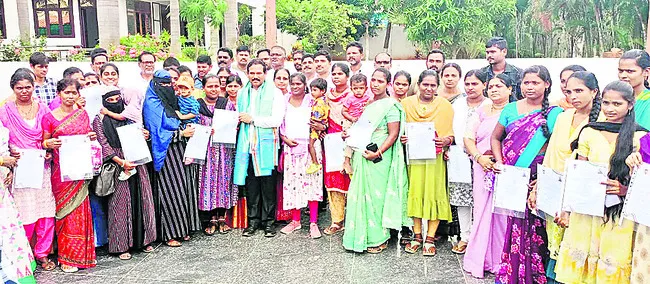 పేదల సంక్షేమమే ప్రభుత్వ లక్ష్యం