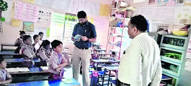 మునగ, నేరేడు మొక్కలు నాటండి