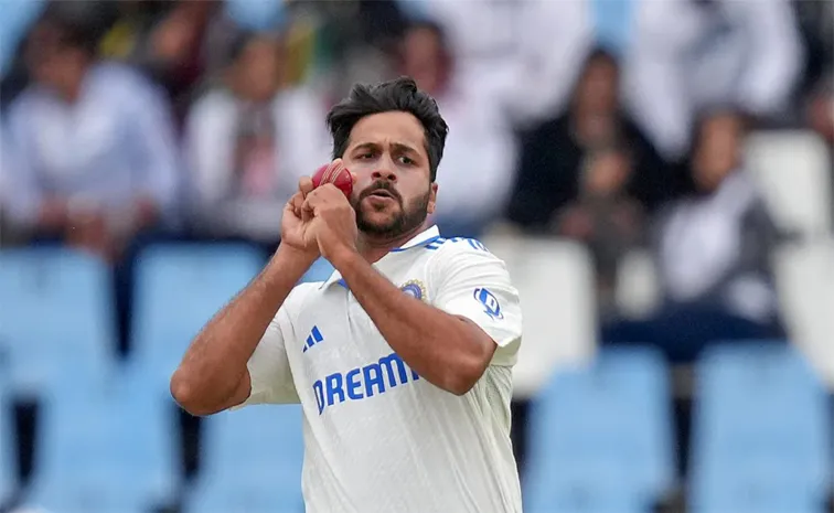 Fans Slams Management Idea Of Playing Shardul Thakur In 4th Test Against India