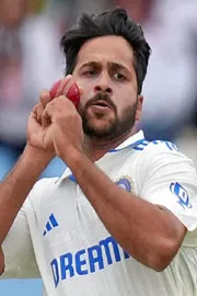 Fans Slams Management Idea Of Playing Shardul Thakur In 4th Test Against India10