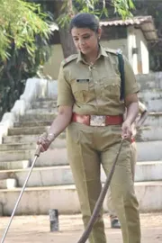 Newsreader to Rescue 800 Pluse Snakes Across Kerala2