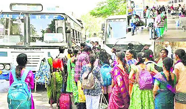 ఆర్టీసీకి మహాలక్ష్మి కళ