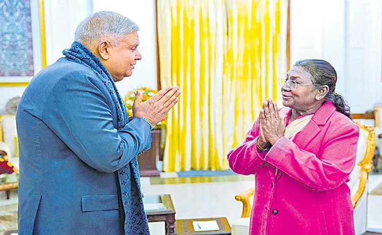 Dhankhar met President in unscheduled visit before quitting as Vice President1