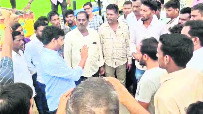మంజీర తీరంలో ఇసుక లొల్లి 
