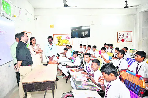విద్య, వైద్యంపై ప్రత్యేక దృష్టి 