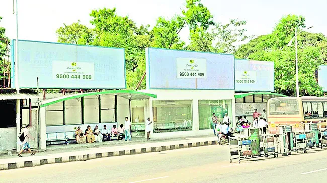 4 చోట్ల ఏసీ బస్‌ షెల్టర్లు 
