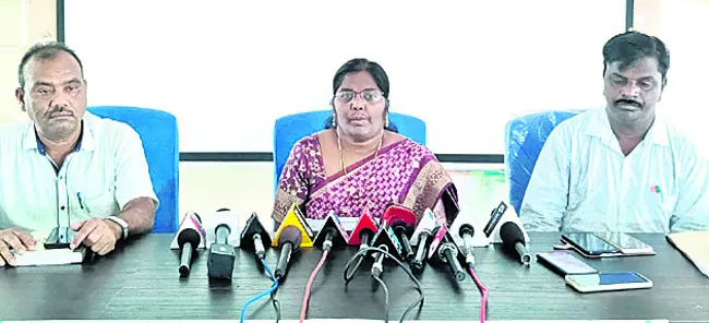 సీజనల్‌ వ్యాధులపై అప్రమత్తంగా ఉండాలి 