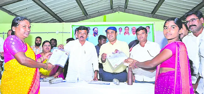 అర్హులందరికీ రేషన్‌కార్డులు