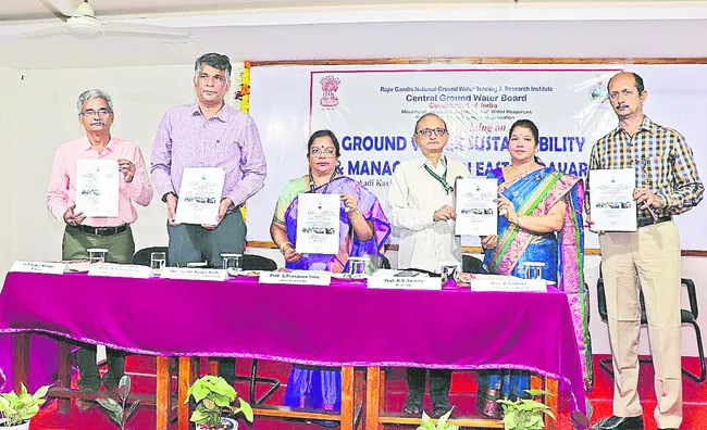 స్థిర భూగర్భ  జల నిర్వహణపై శిక్షణ 