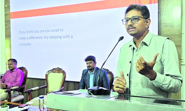 ఆధునిక సాంకేతిక పరిజ్ఞానంపై అవగాహన తప్పనిసరి 