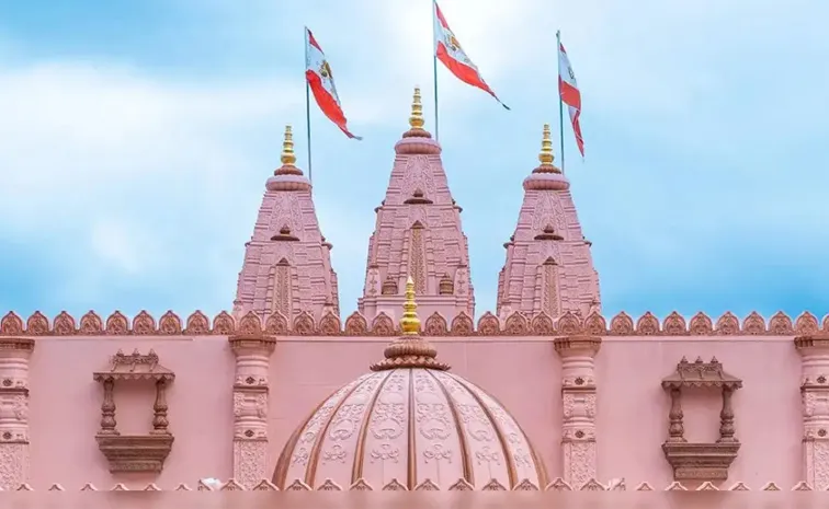 Shree Swaminarayan Temple Defaced Racist Slur5