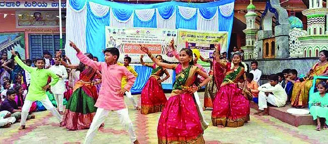 పిల్లల ప్రతిభను ప్రోత్సహించాలి