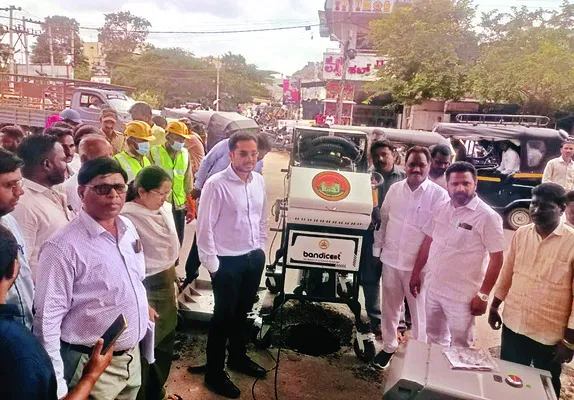 ఇకపై రోబోట్తో సెప్టిక్ ట్యాంక్ శుభ్రం