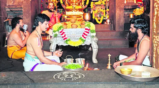 43 మంది స్కూల్‌ అసిస్టెంట్‌ల సర్దుబాటు
