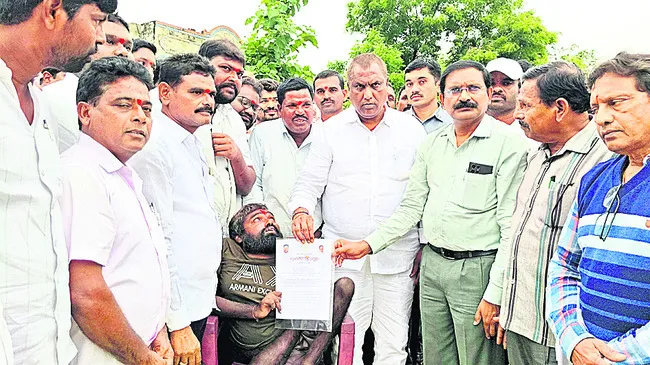 ● మంత్రి అడ్లూరి లక్ష్మణ్కుమార్