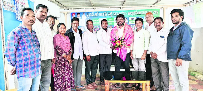 పాడేరు ఎమ్మెల్యేకు ఘన సన్మానం 