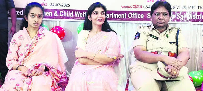 ఏడు గుర్రాలపల్లి బాధితురాలికి న్యాయం చేస్తాం