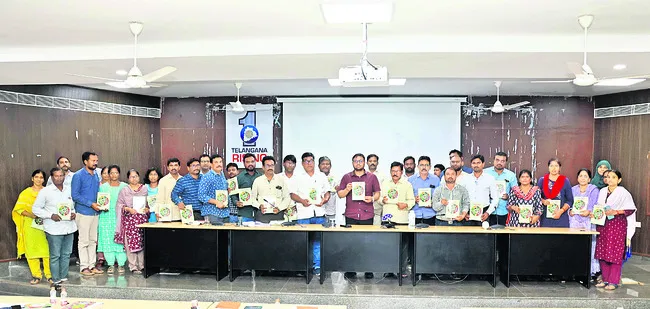 అందుబాటులో 10వేల టన్నుల యూరియా