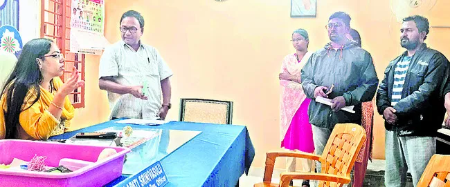లబ్ధిదారుల వివరాలు నమోదు చేయాలి