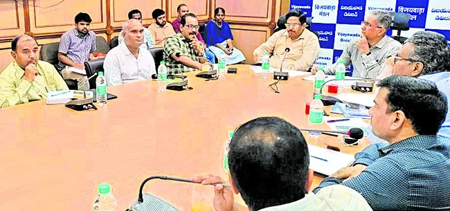 అమృత్‌ భారత్‌ స్టేషన్ల పనులు వేగిరం చేయాలి 