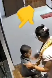 Mumbai Mother Seats Her Daughter On Shoe Rack Video Viral7