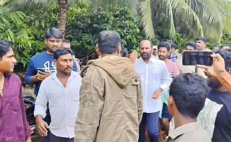 YSRCP Leaders Arrest At Eluru Denduluru