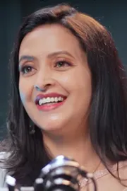 Actress Rekha Vedavyas about His Illness and Wedding7