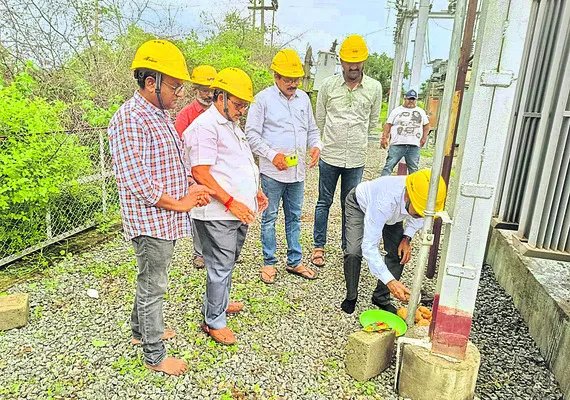 సమస్యలు ఉంటే  సమాచారం ఇవ్వండి
