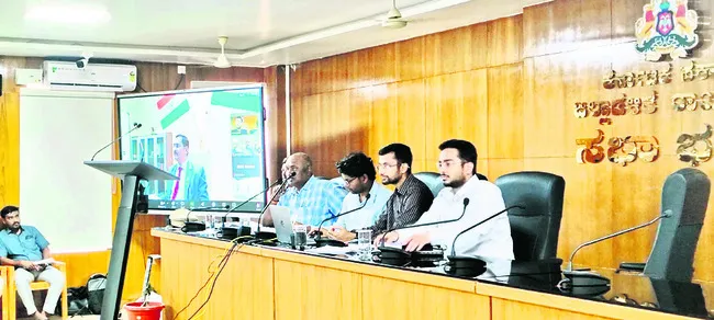 ప్రజల సమస్యలు సత్వరం తీర్చండి