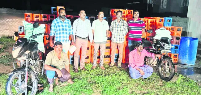 అనుమతి లేని కల్లు డిపోపై దాడి 
