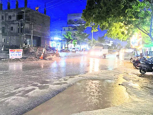 వరద పారదు..చెరువు నిండదు