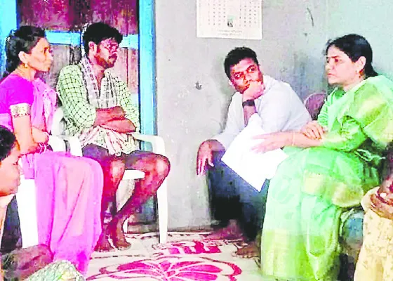 పీ–ఫోర్‌.. శ్రీమంతులు పరార్‌