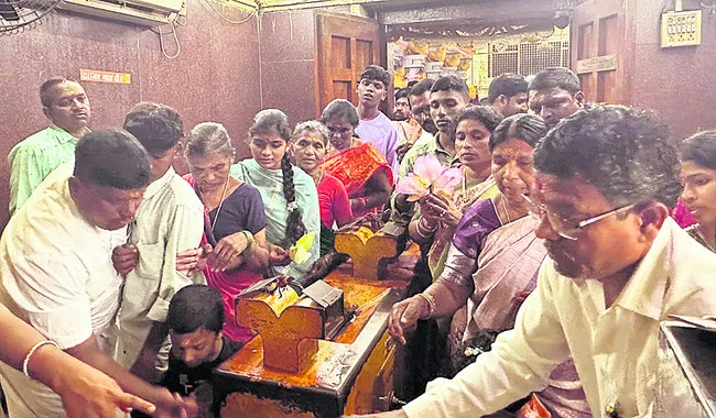 బాసరలో ‘శ్రావణ’ సందడి