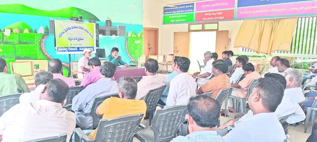 రైతులకు ఇబ్బందులు కలిగించొద్దు