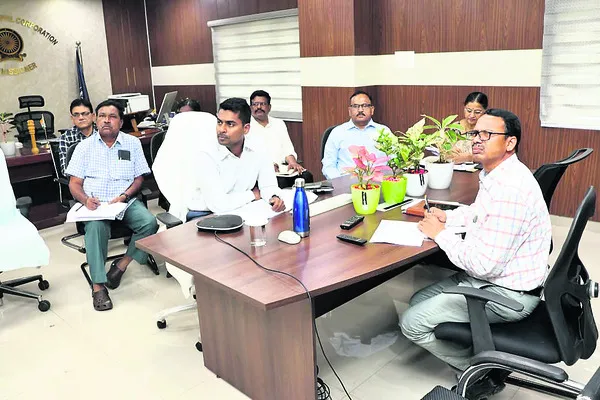 వరదలు ఎదుర్కొనేలా అప్రమత్తత