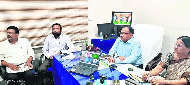 వ్యాధుల కట్టడిపై దృష్టి సారించండి