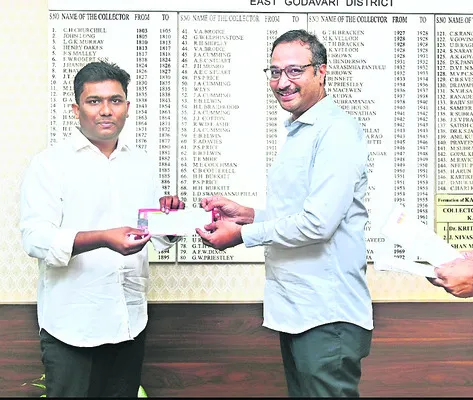 ఆర్మీ ర్యాలీ, హాకీ టోర్నమెంట్కు విరాళం