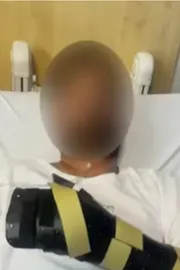 Indian-Origin Man Assaulted Injured group of teenagers In Australia 1