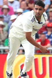Anshul Kamboj gets Kapil Devs backing after ordinary Test debut8