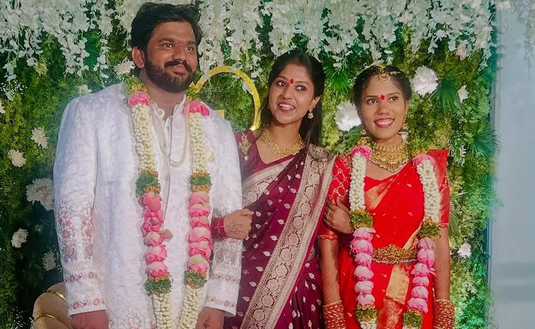 Singer Madhu Priya Sister Engagement