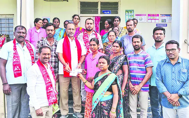కనీస వేతనాలు అమలు చేయాలి