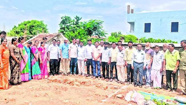 లబ్ధిదారులు నిబంధనలు పాటించాలి